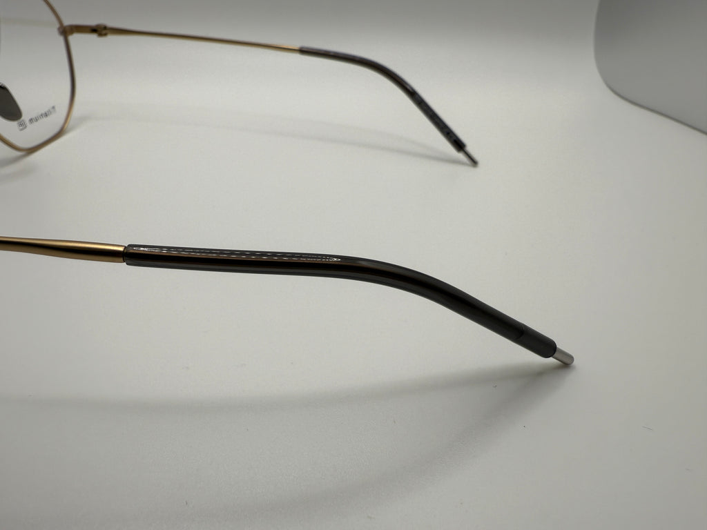 9506 Unisex style; B titanium temples