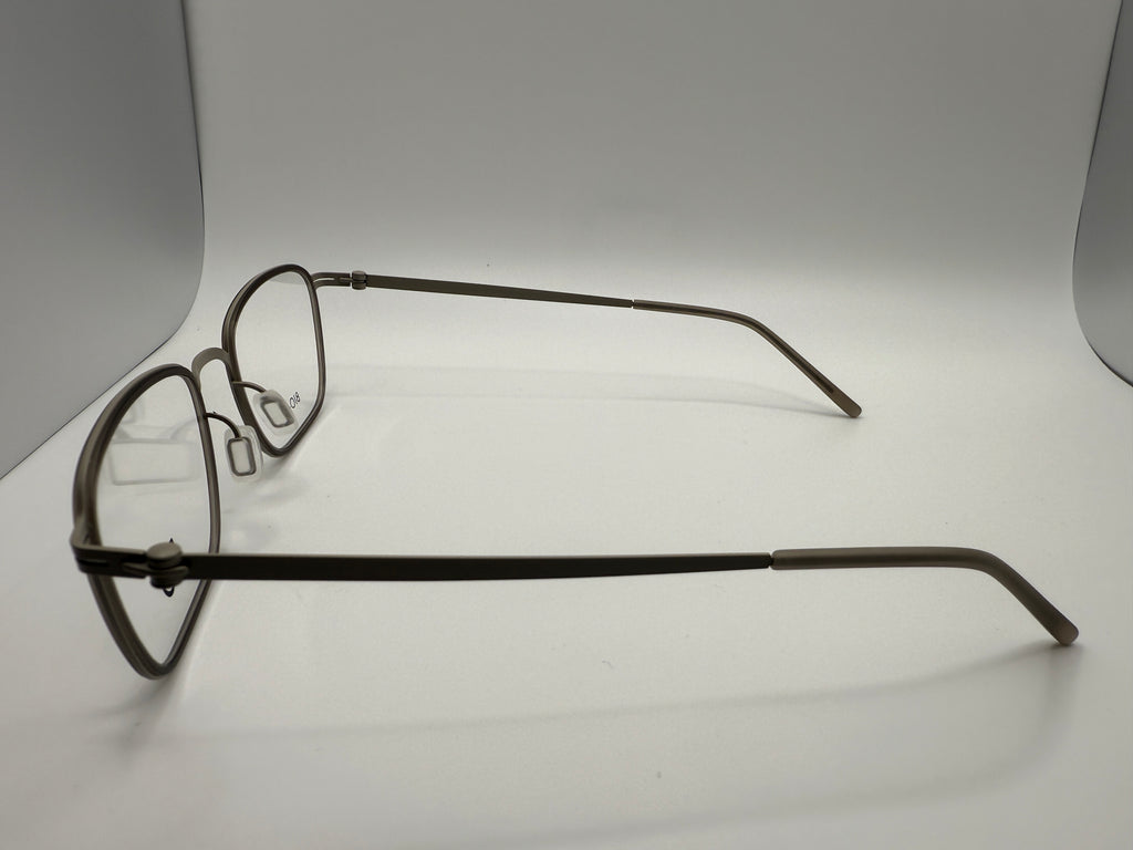 TTR9021 Unisex style;  Ultra-thin stainless steel with BIO-TR rim on the front ,very strong toughness