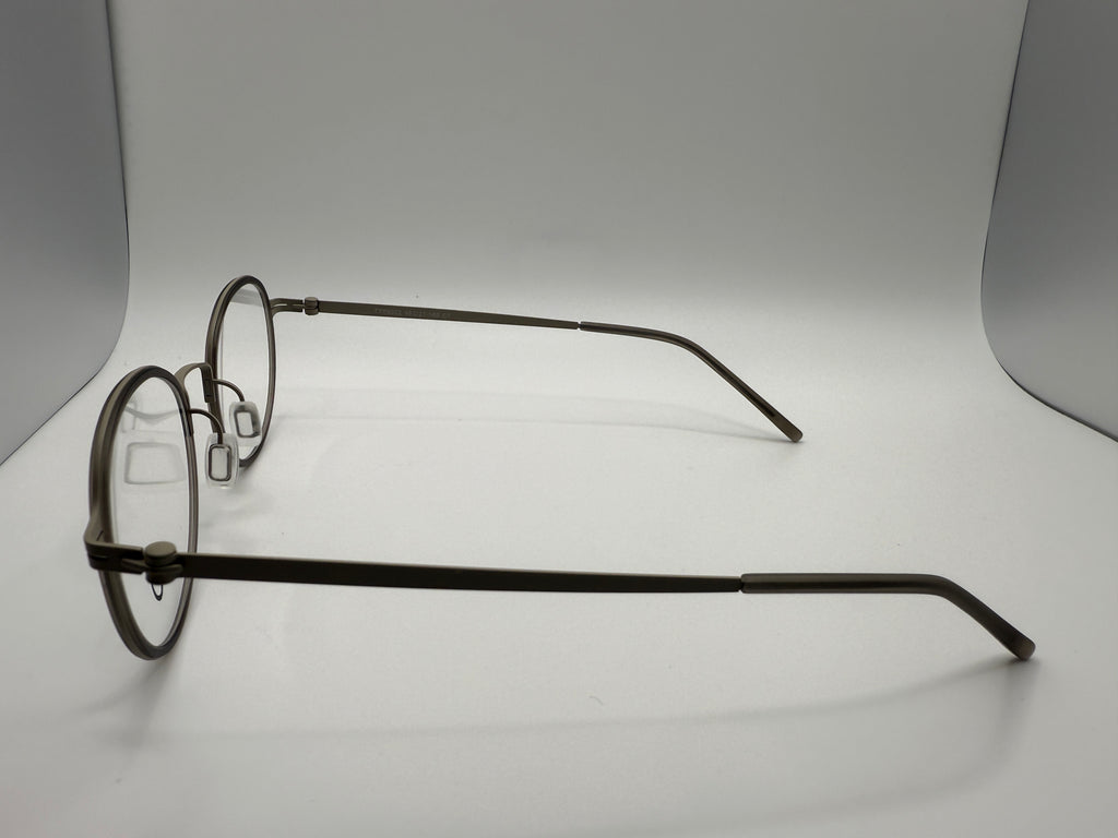 TTR9022 Unisex style;  Ultra-thin stainless steel with BIO-TR rim on the front ,very strong toughness