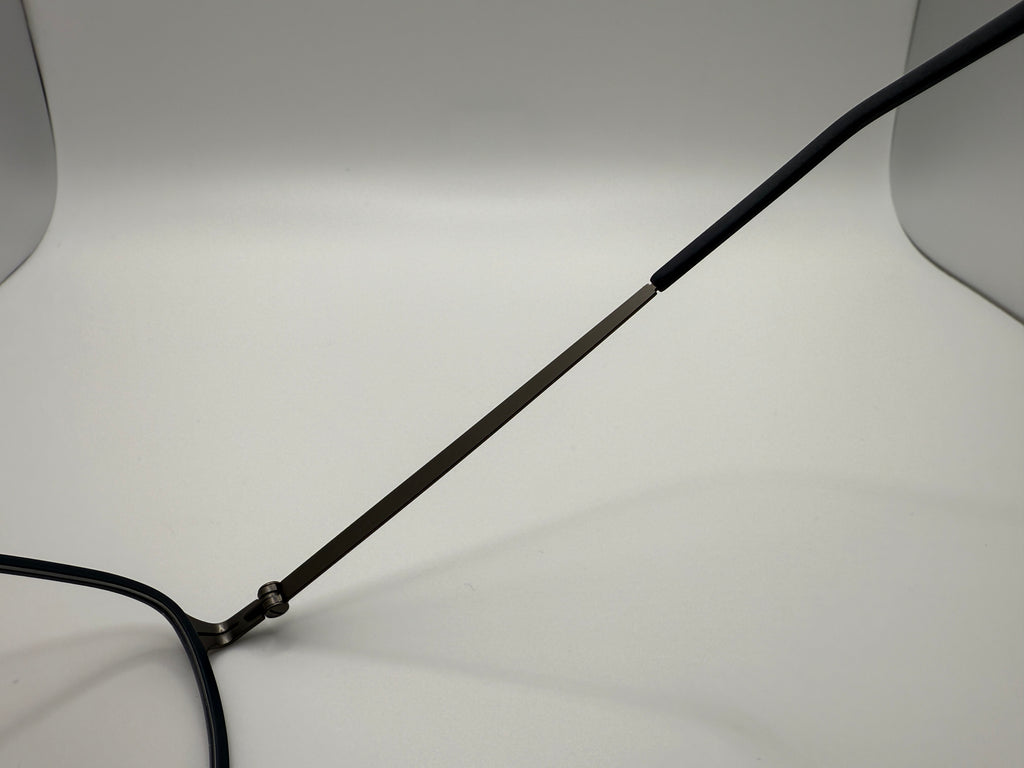 TTR9019 Men style;  Ultra-thin stainless steel with BIO-TR rim on the front ,very strong toughness