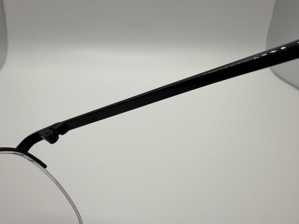NOT24025 Unisex; B titanium front and temple with acetate tips