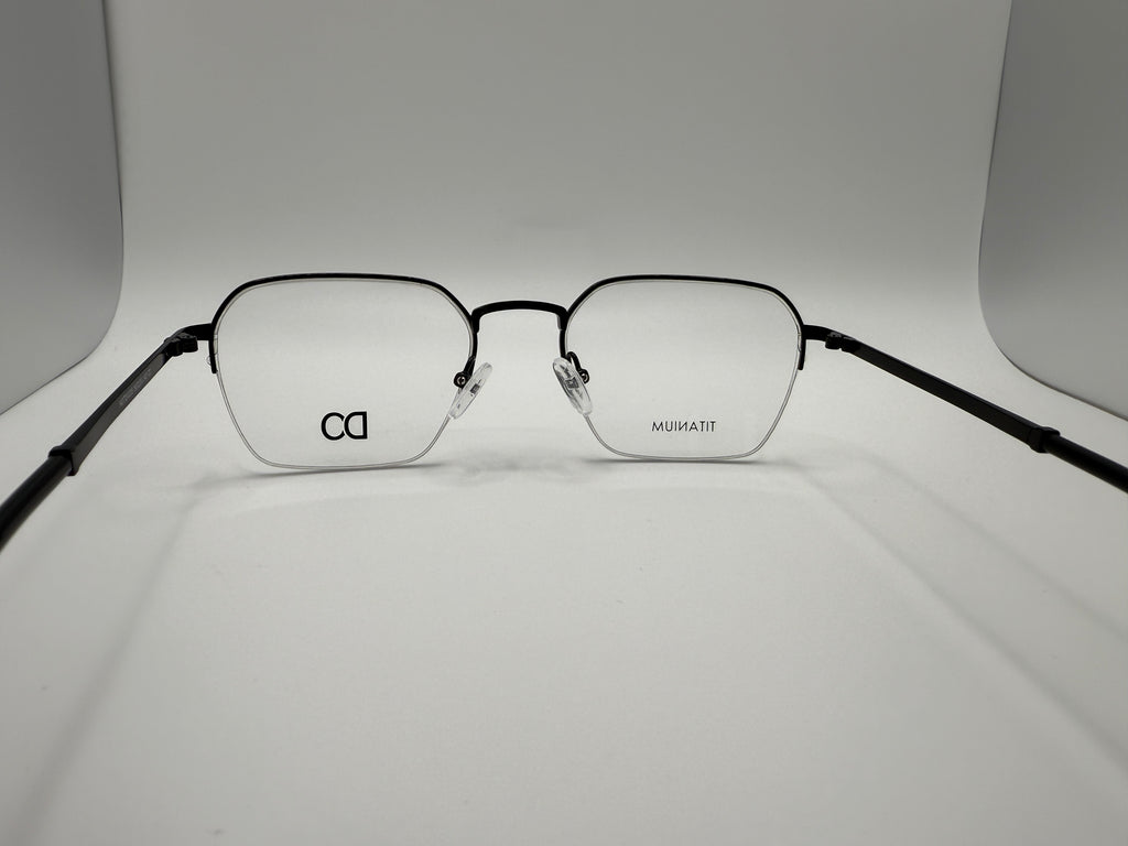 NOT24025 Unisex; B titanium front and temple with acetate tips