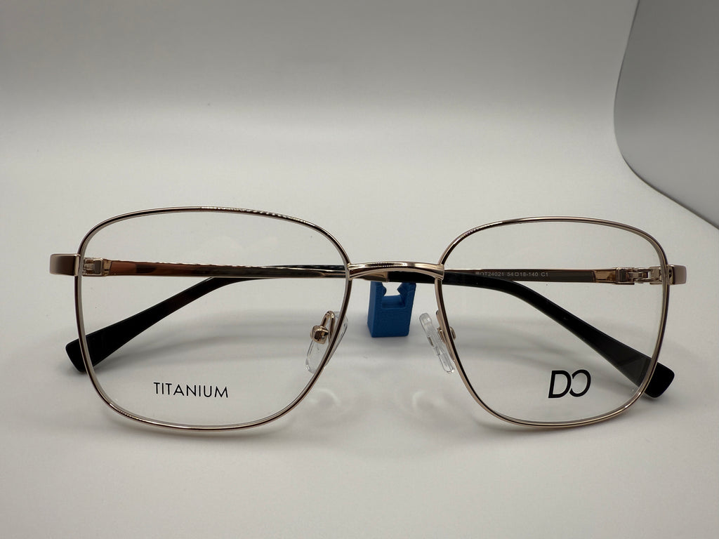 NOT24021 Unisex; B titanium front and temple with acetate tips