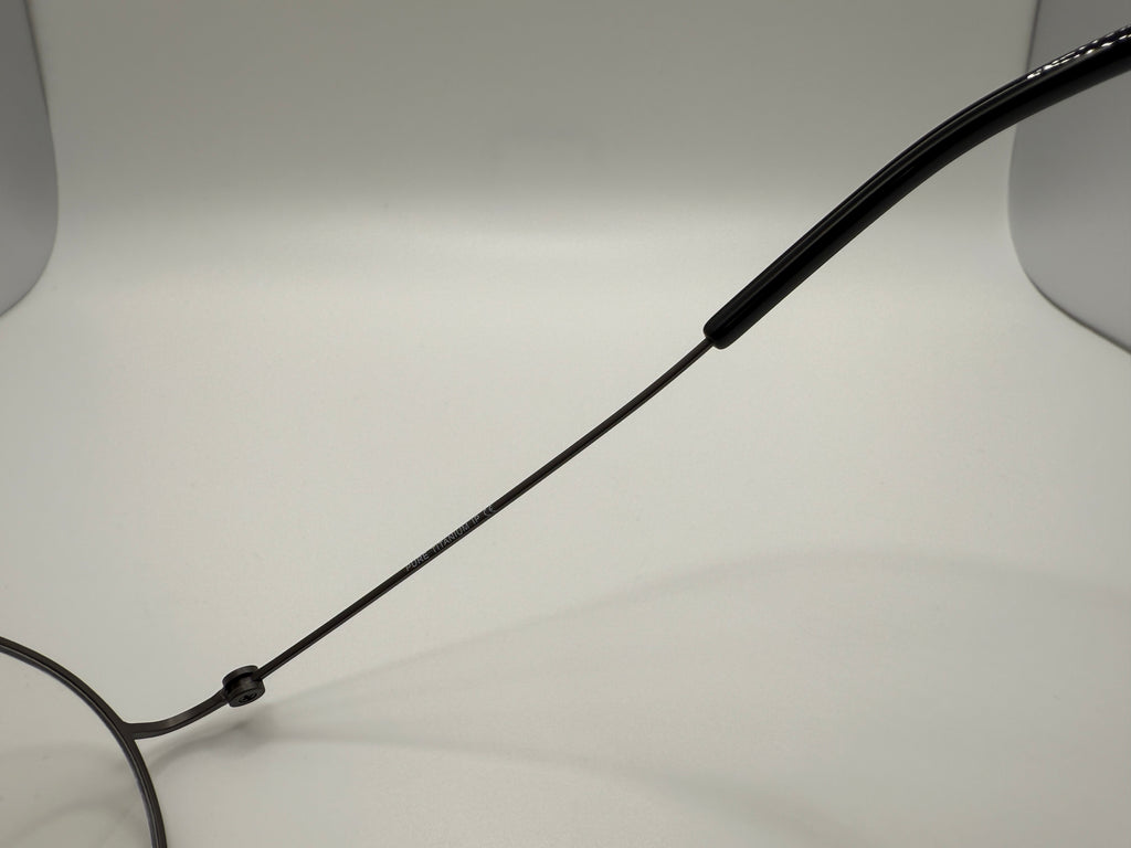 NOT24095(23801) Unisex; B titanium front and temple with acetate tips