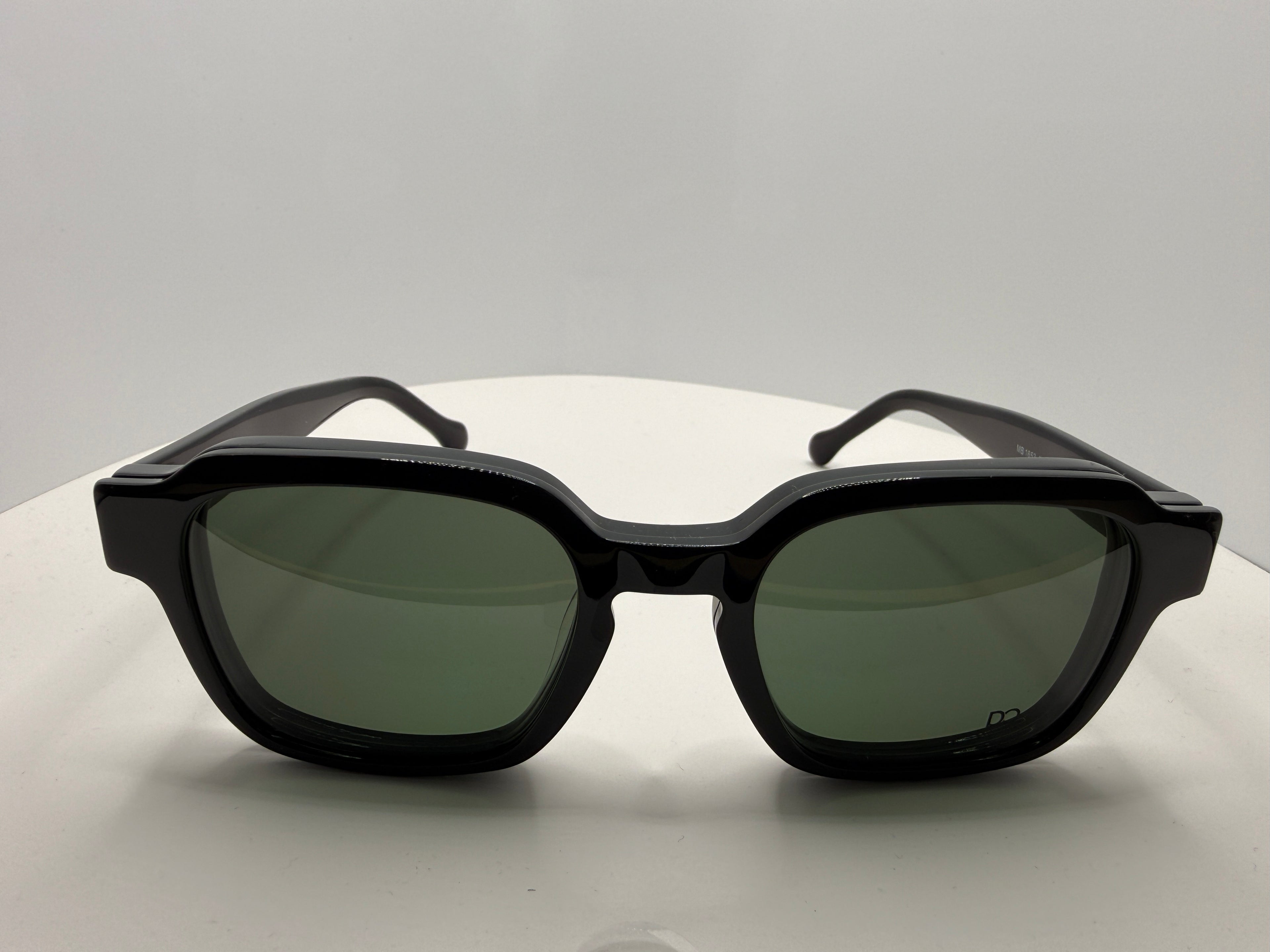 MB1653 Lady style Acetate frame with clippers