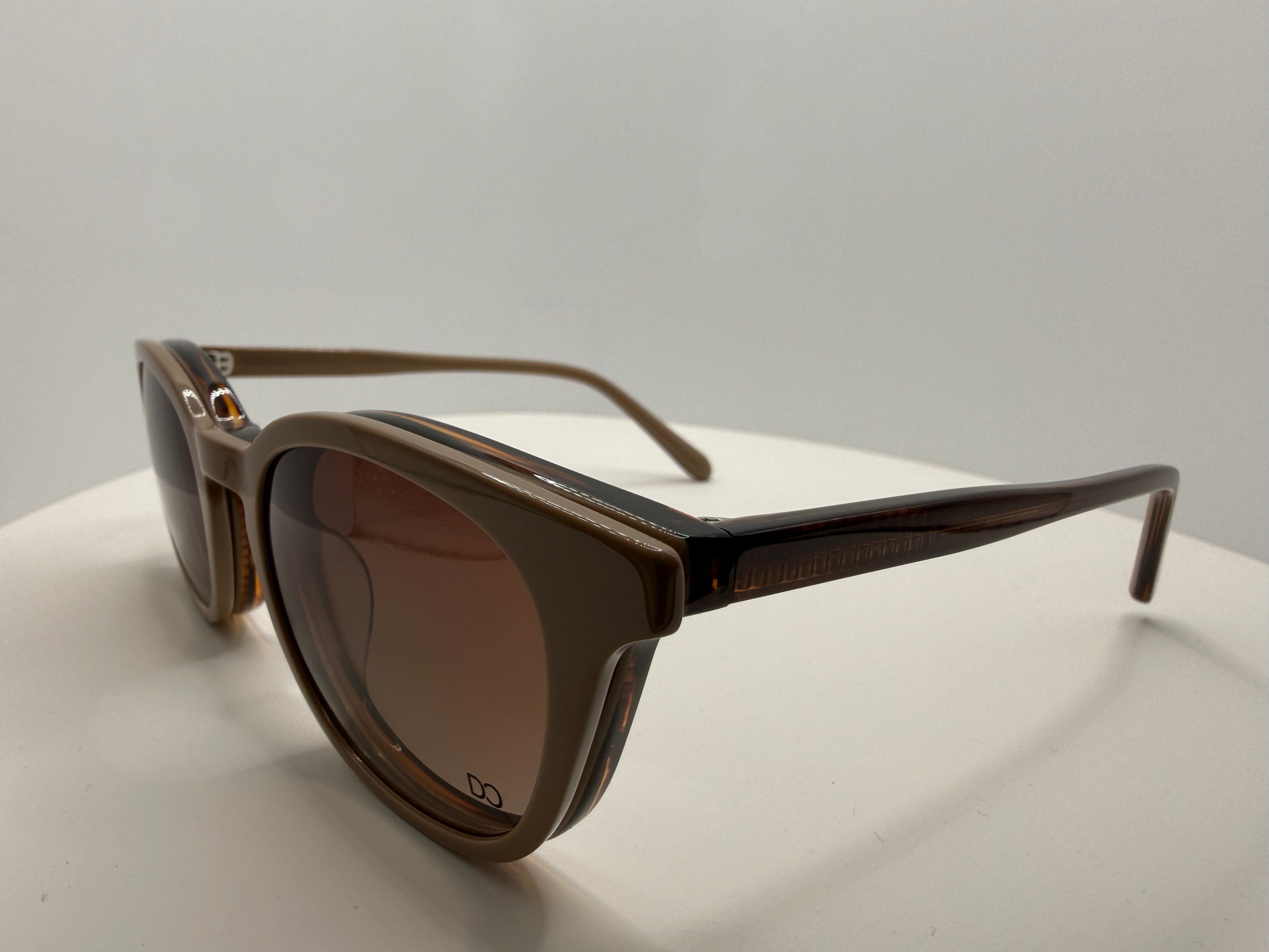 MB1645 Lady style Acetate frame with clippers