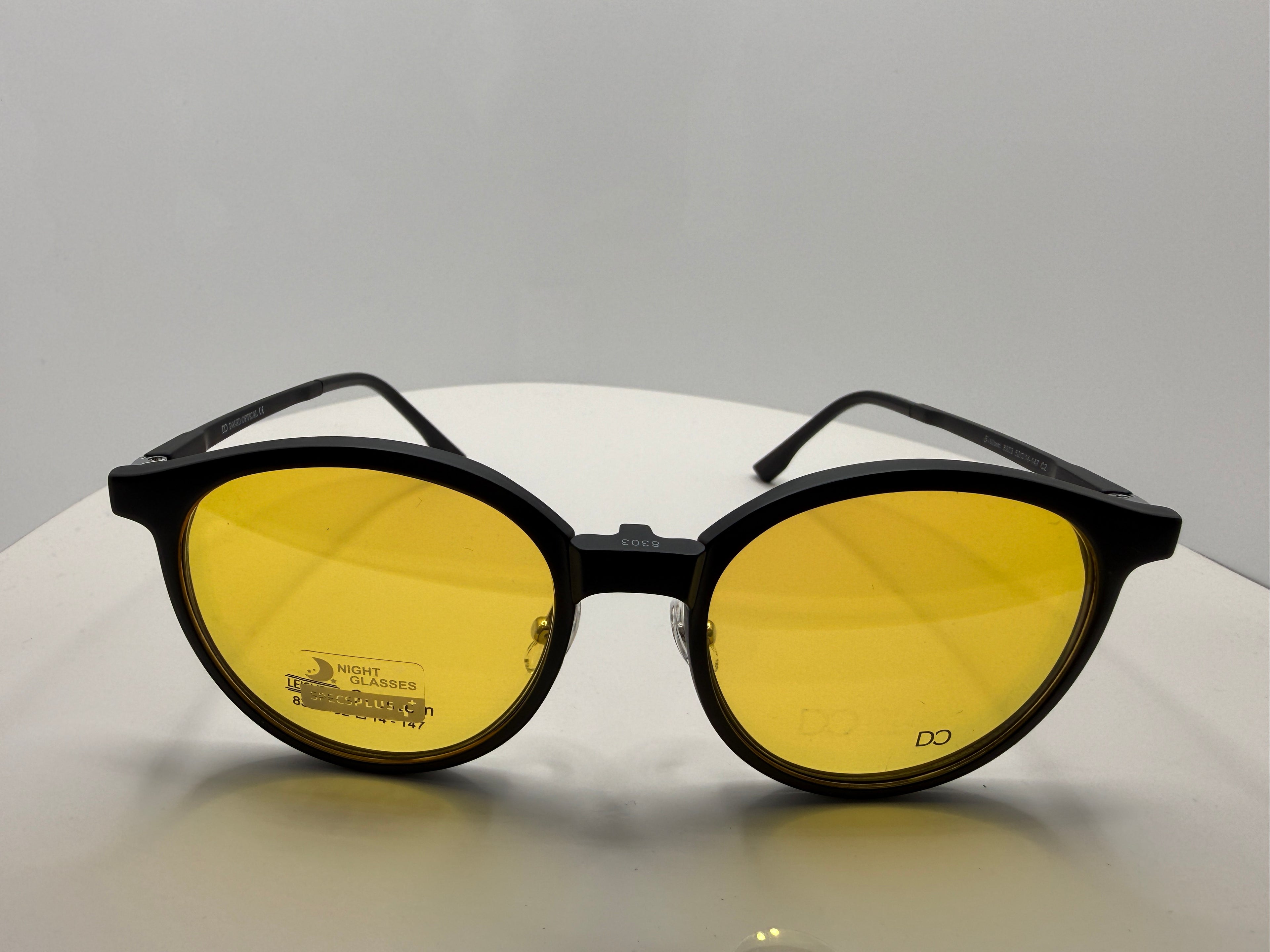 8303 Lady Beta Uitem frame with clippers