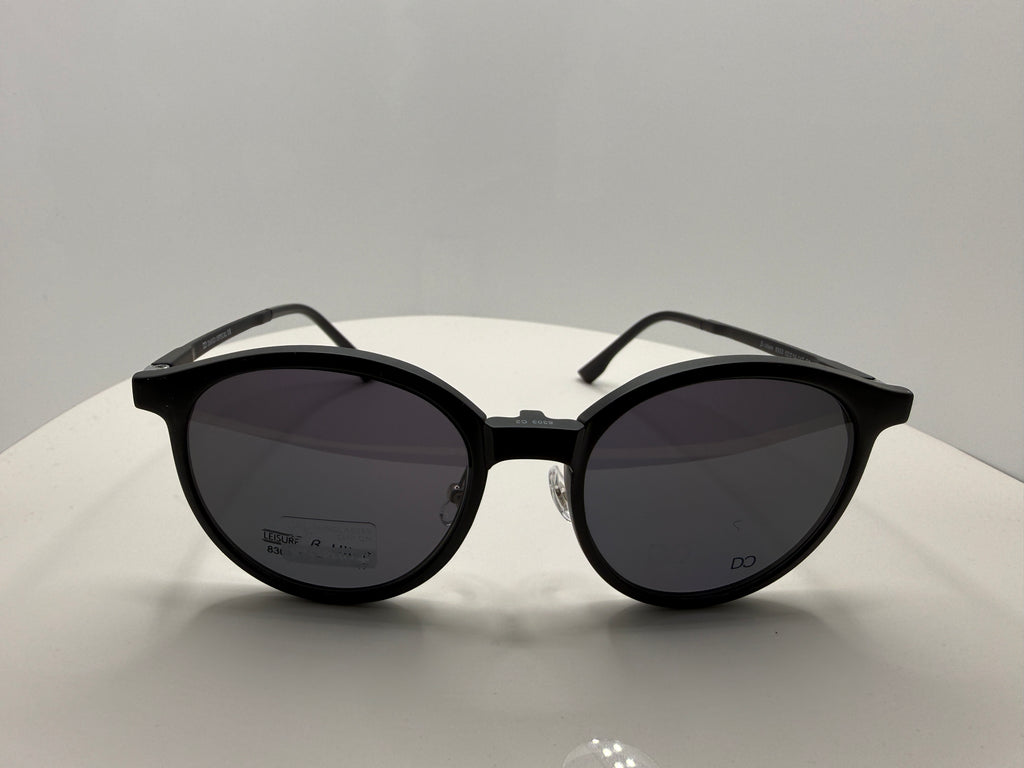 8303 Lady Beta Uitem frame with clippers