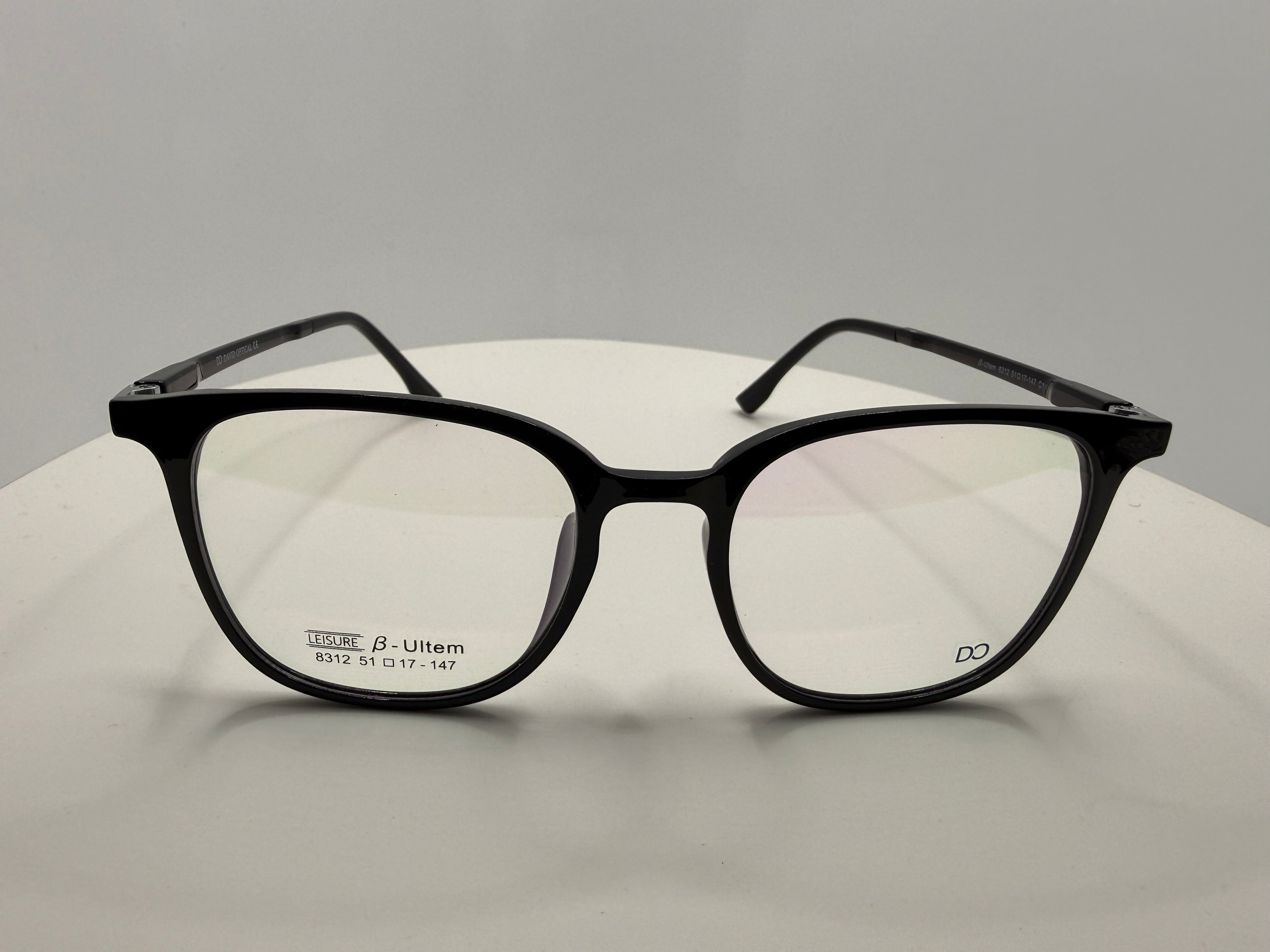 8312 Lady Beta Uitem frame with clippers