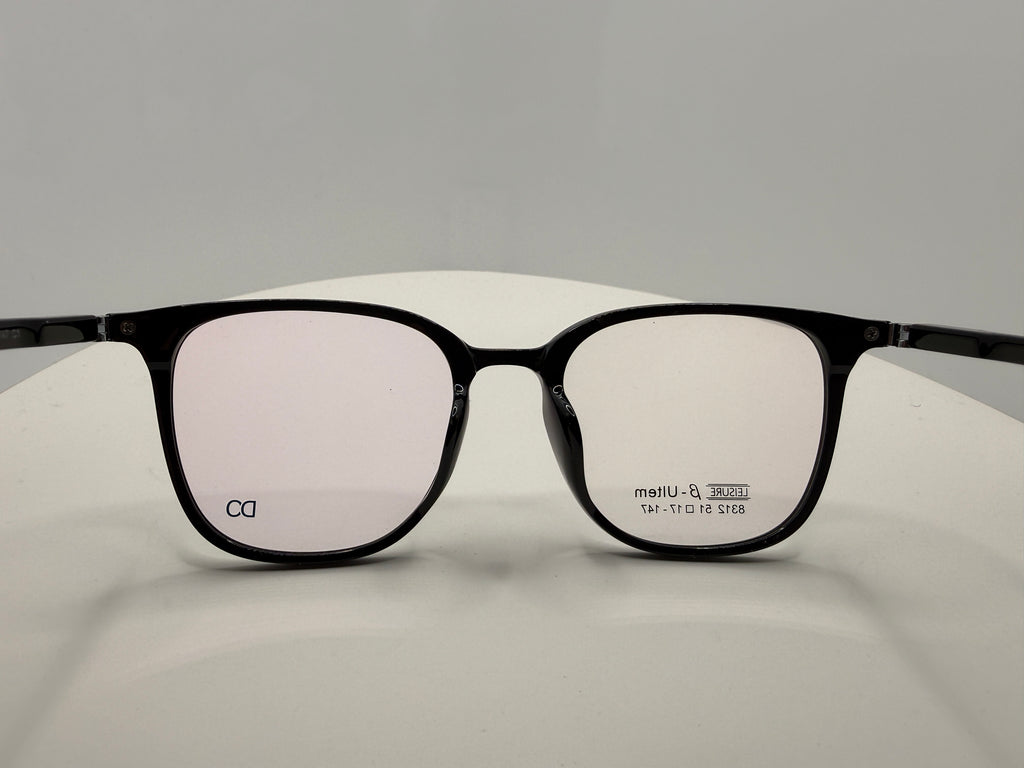 8312 Lady Beta Uitem frame with clippers