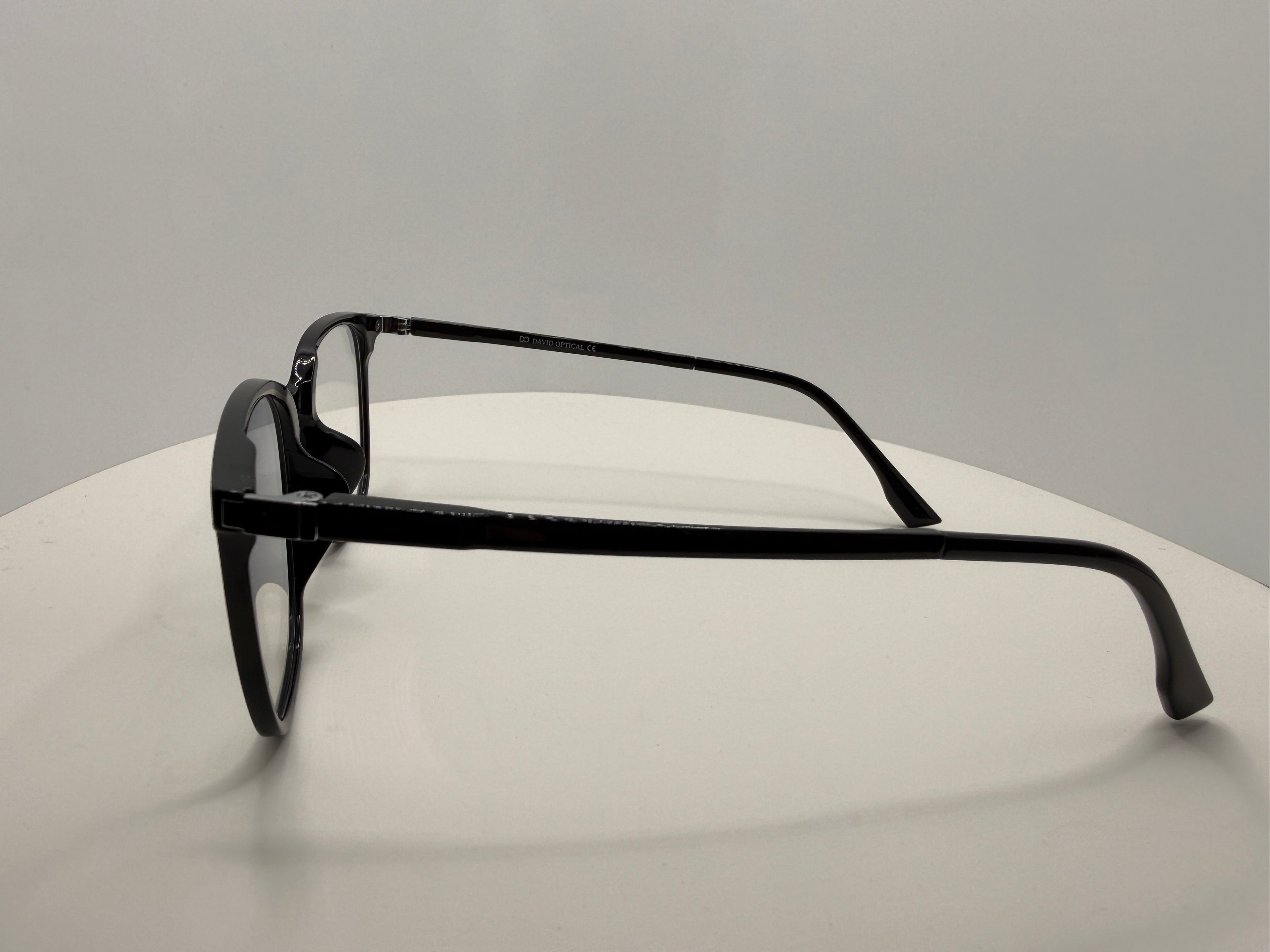 8312 Lady Beta Uitem frame with clippers
