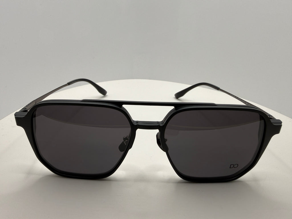 LT7033 C2 Titanium frame with clippers