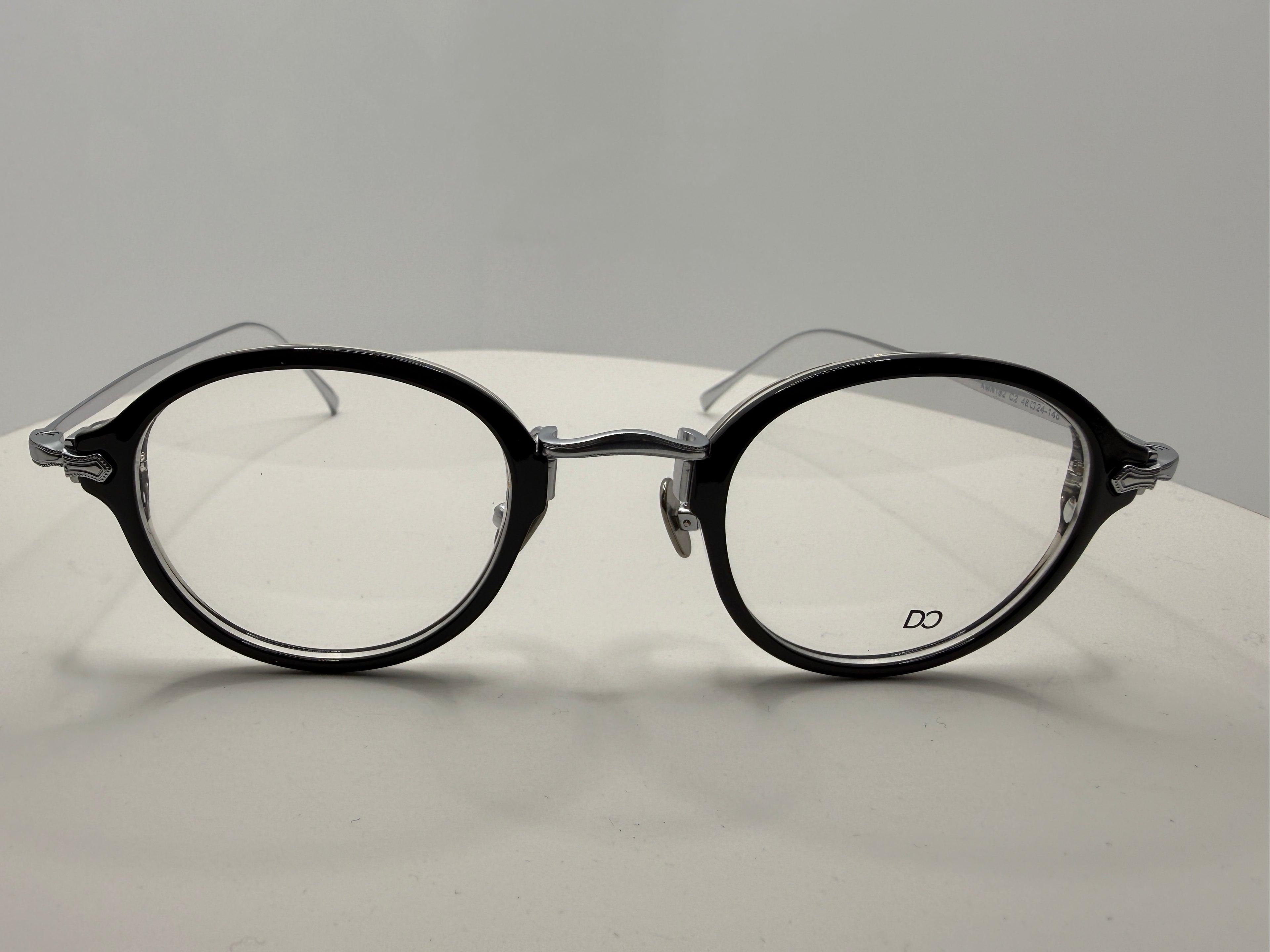 KMN182 Women style; Acetate front and temple with acetate tips