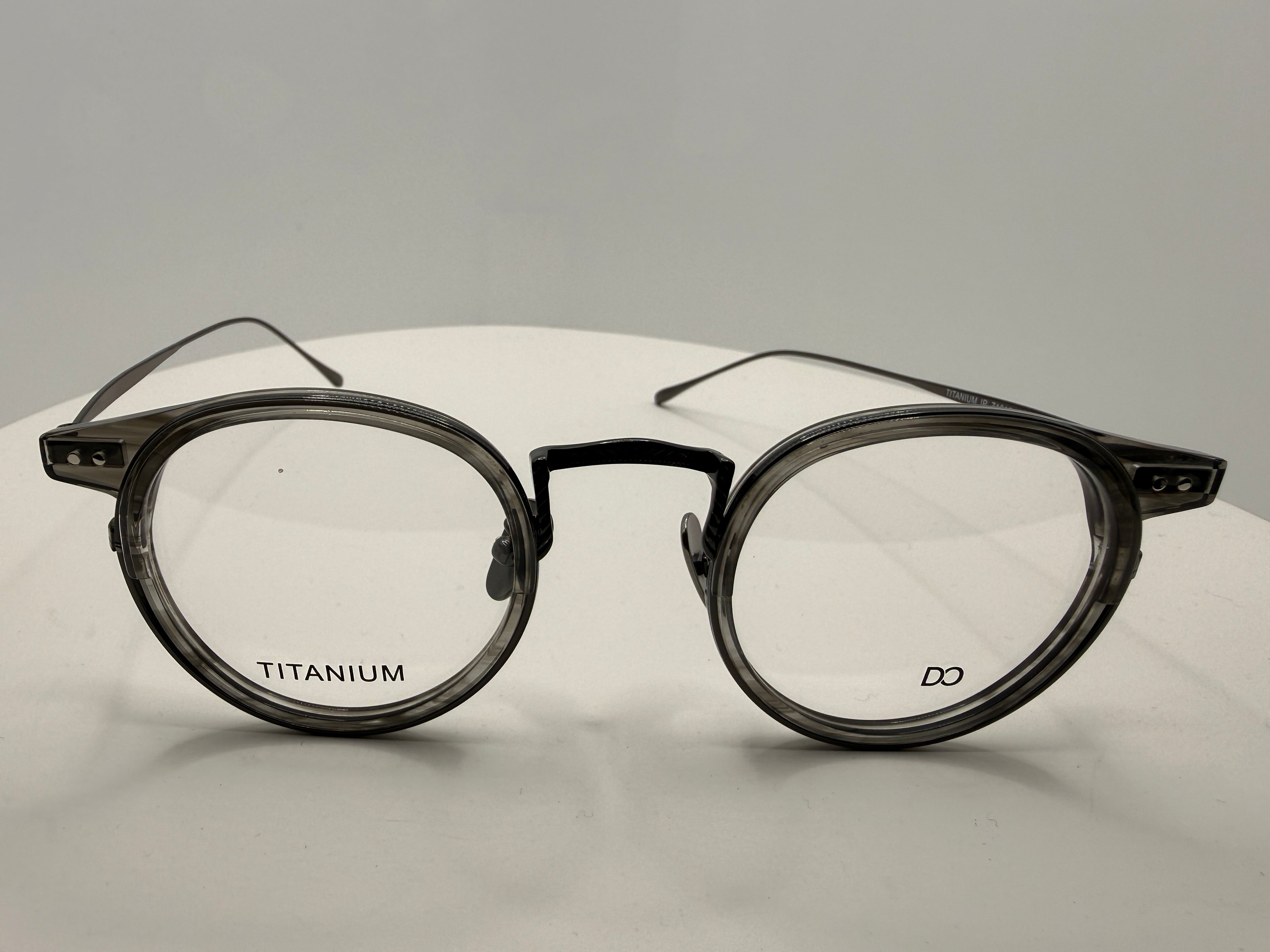 Z1615 Women style; Acetate front and temple with acetate tips