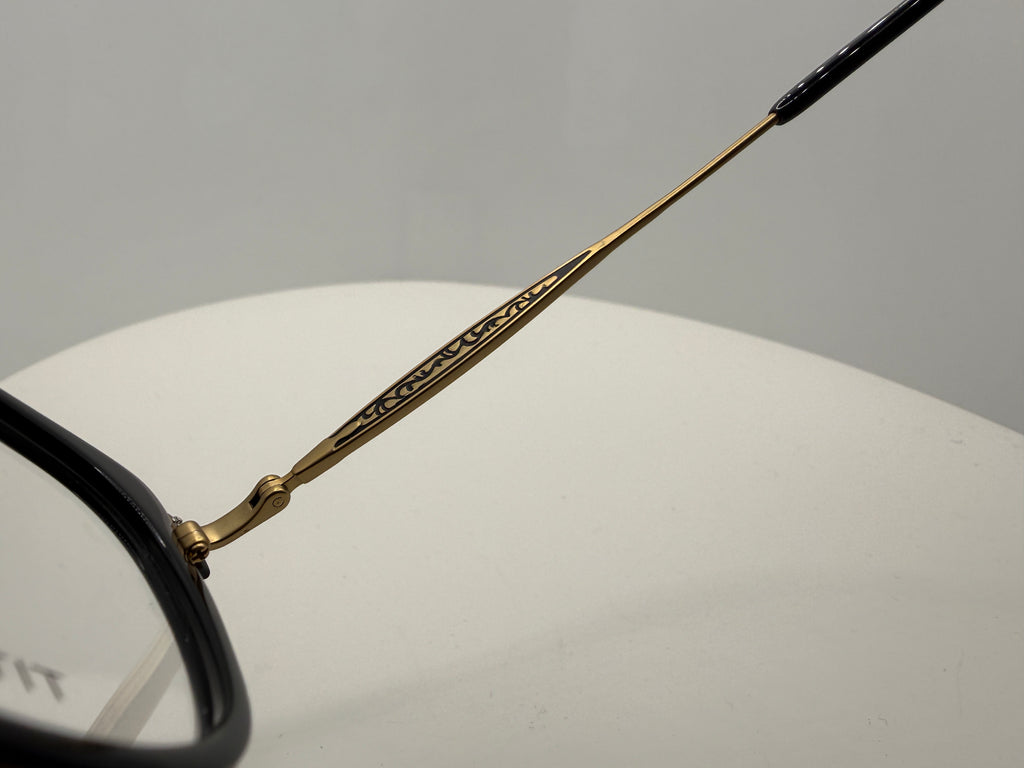Z1611 Women style; Acetate front and temple with acetate tips
