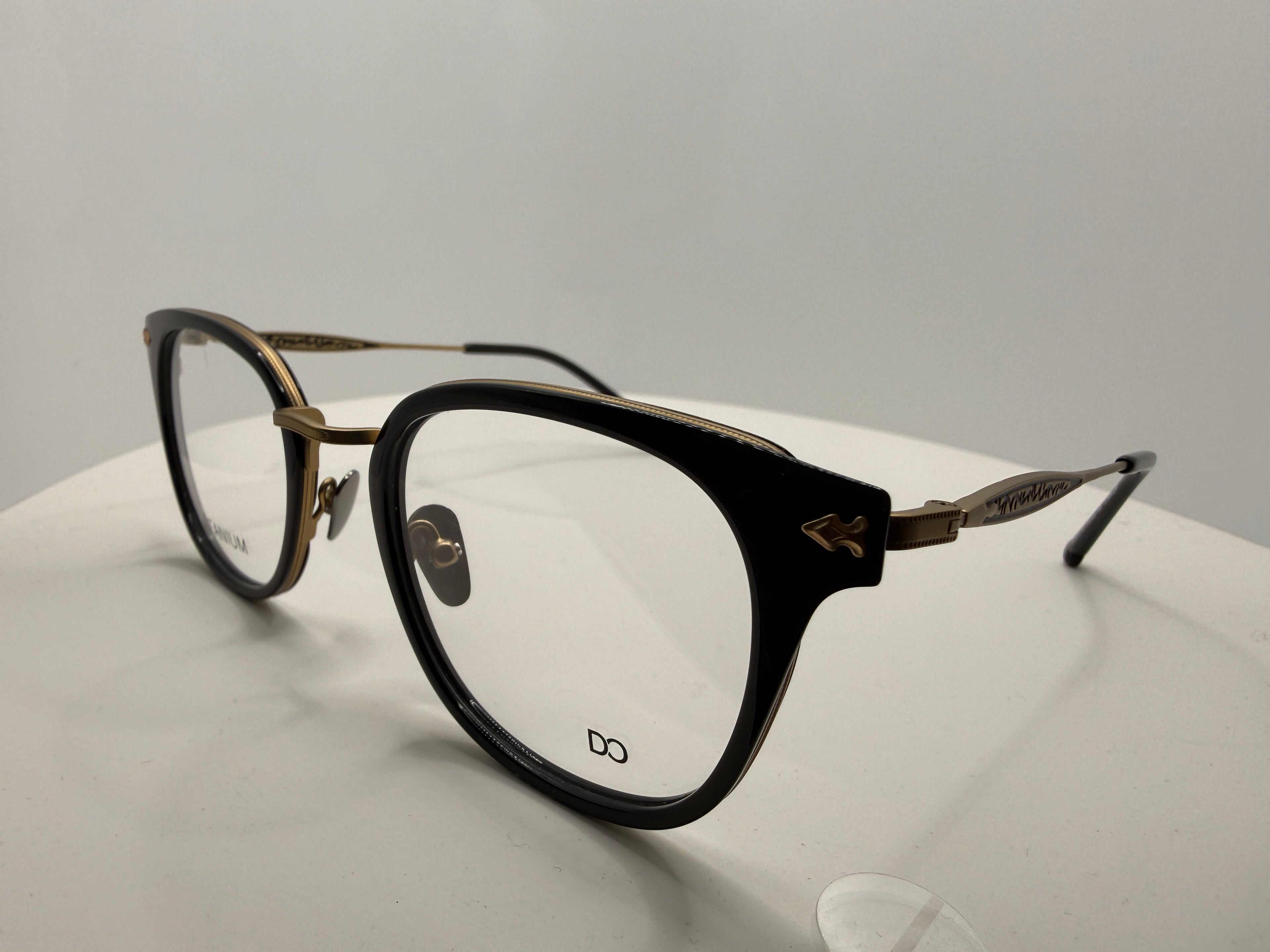 Z1611 Women style; Acetate front and temple with acetate tips